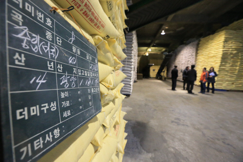 이동필 농식품부 장관 정부 양곡 창고 점검