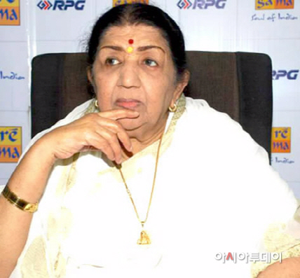 Lata.Mangeshkar