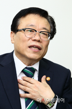 이동필 장관