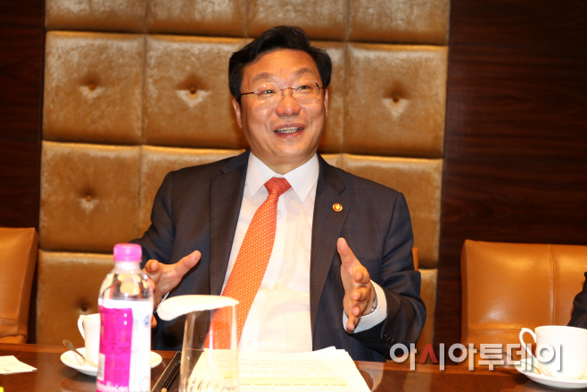 주형환 장관