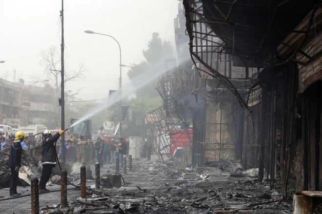 IRAQ-CONFLICT-BOMBING-BAGHDAD <YONHAP NO-2796> (AFP)