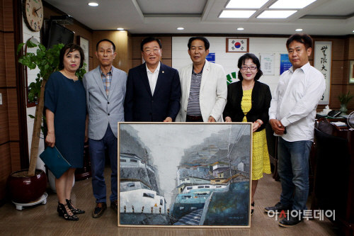 충남 미술대전 작품 전달식1