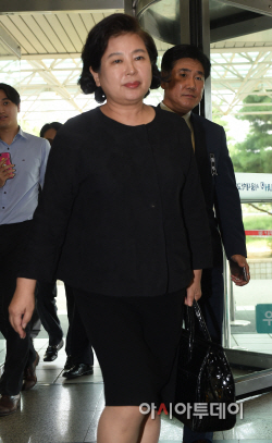 [포토]조문온 현정은 현대그룹 회장