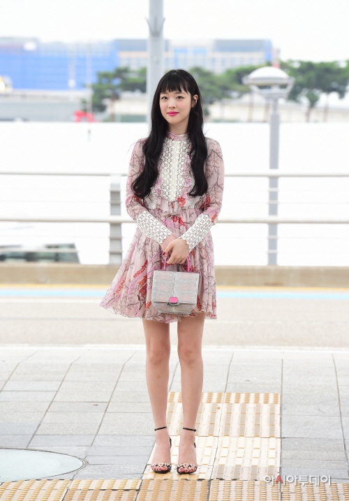 보도자료_에스티 로더, 새로운 모델로 설리 선정 (1)