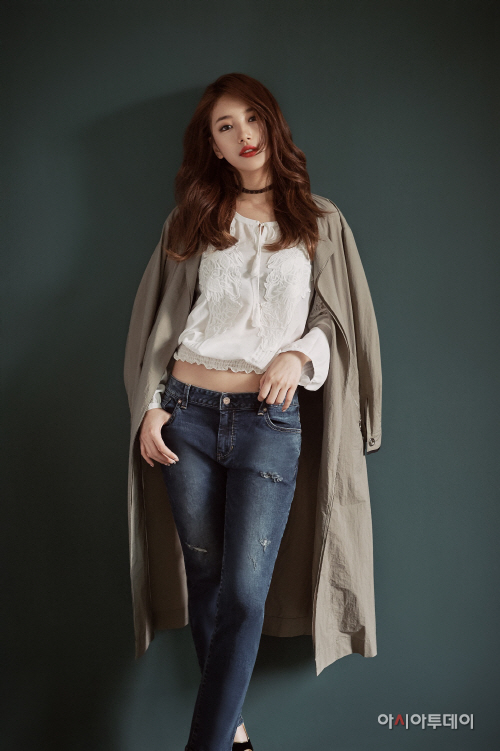 GUESS 16FW화보첫공개_수지 (2)