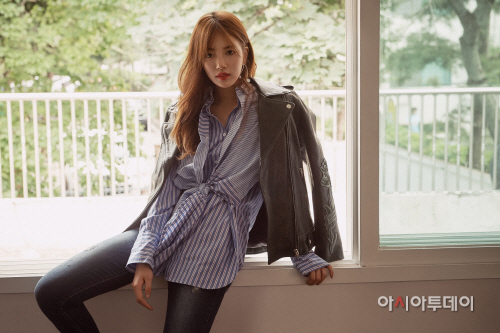 GUESS 16FW화보첫공개_수지 (1)
