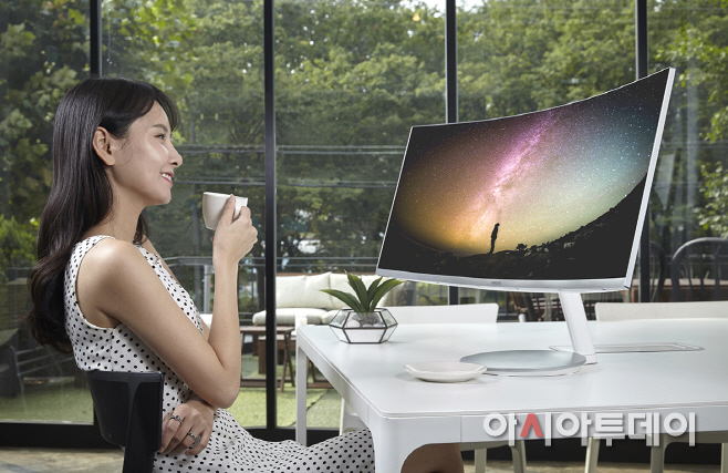 삼성 퀀텀닷 모니터 CF791-1 (2)