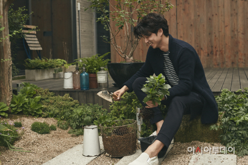 1.시리즈 에피그램 16FW 공유 광고컷