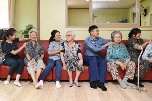 평택 해군2함대, 자매결연 사회복지시설 방문 봉사활동