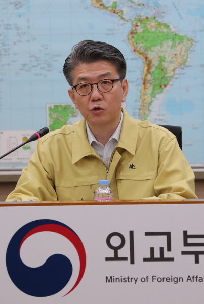 김홍균