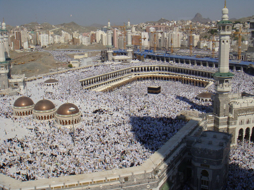 1024px-Hajj_2008_-_Flickr_-_Al_Jazeera_English_(3)