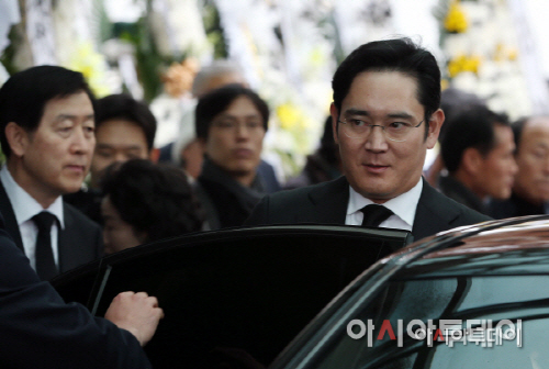 2015112301002032700137111