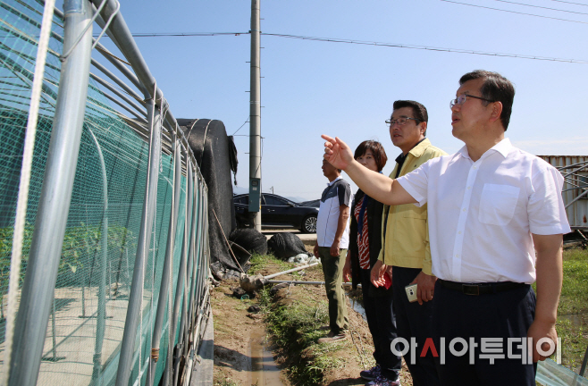 1006 밀양시장 태풍피해 현장방문 및 응급복구 지원(1)