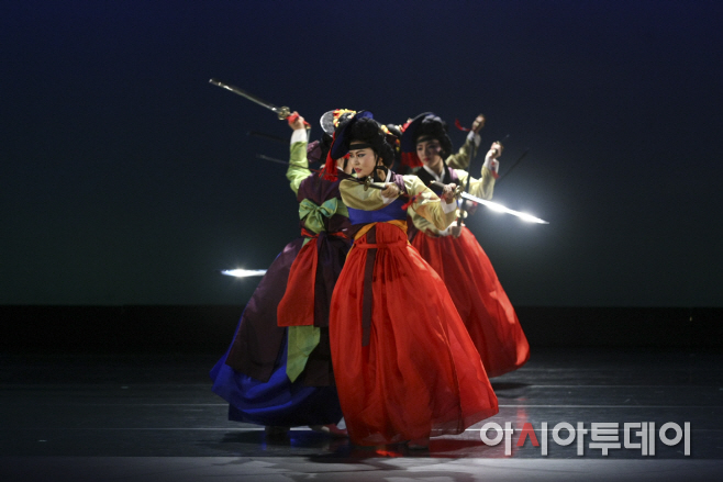 1012 운심의 검무 세상을 흔들다(1)