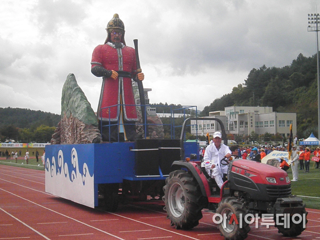 거북선이 간다.