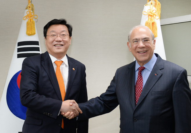 (16.10.25)OECD 사무총장 면담01