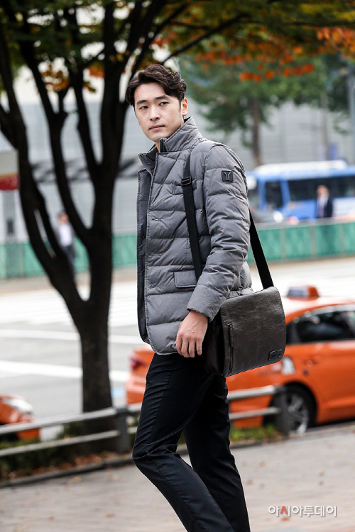 블랙야크_카디프H다운재킷 모델컷