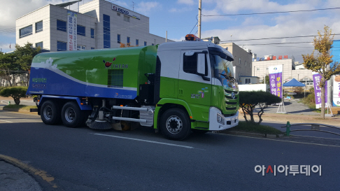 태안군 대형 노면 청소차