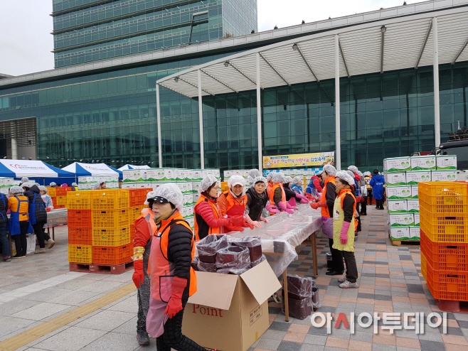 삼성전자와 함께 ‘사랑나눔 김장축제’
