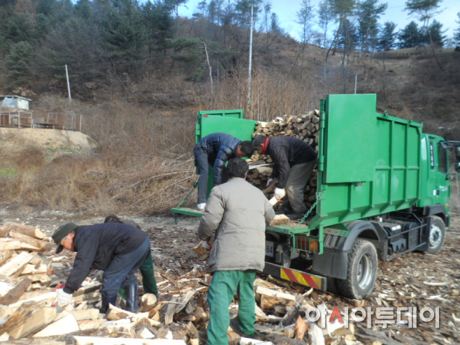 사랑의땔감나눠주기 (3)