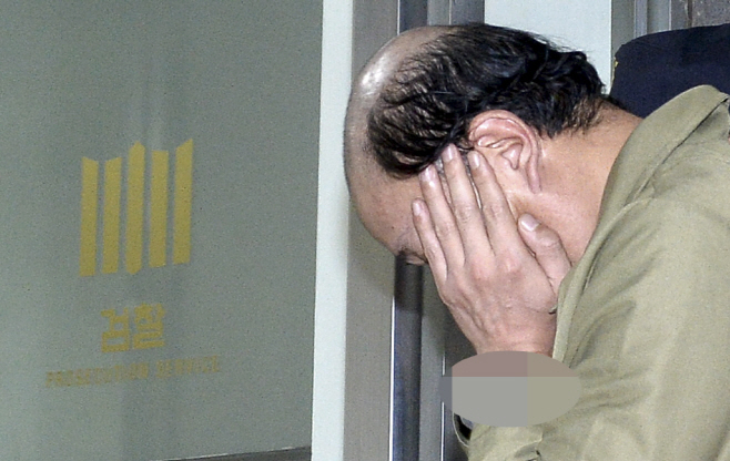 조사실 향하는 '문화계 황태자' 차은택씨<YONHAP NO-1694>