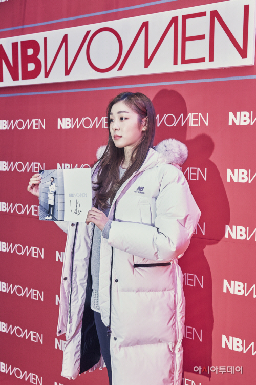 [이미지] 뉴발란스 김연아 사인회 포토세션