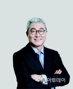 김준 에너지화학위원장(SK이노베이션 및 에너지 대표)