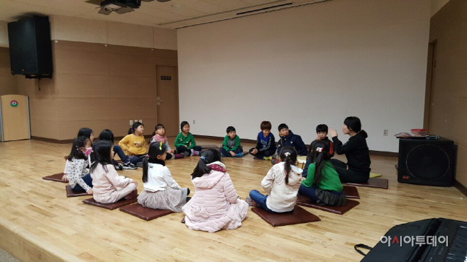 시립도서관 1월 음악놀이