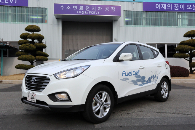 150202_현대차 투싼ix 수소연료전지차 가격인하(사진)