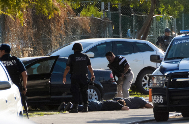 MEXICO-CRIME-VIOLENCE-SHOOTING <YONHAP NO-1141> (AFP)