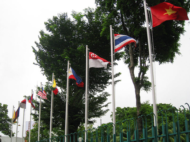 797px-ASEAN_Flags