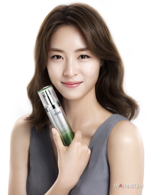 [아이오페] 라이브 리프트 세럼 출시