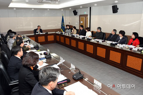 김석준 교육감 2일 부산다행복학교추진위원과 토의