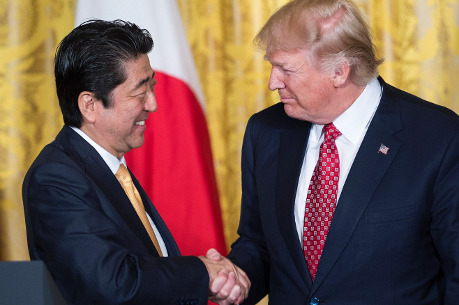 US-JAPAN-TRUMP-ABE-CONFERENCE <YONHAP NO-0985> (AFP)