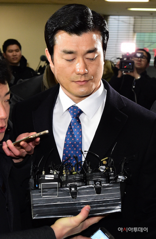 '비선 진료' 이영선 청와대 행정관, 특검 소환