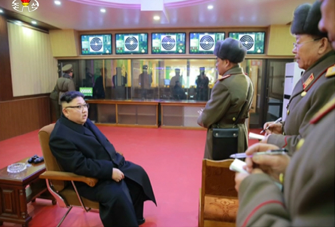 북한 김정은, 평양방어 군부대 시찰