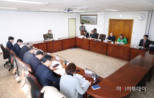 1-1.전통시장 활성화 기본계획 연구용역 보고회 장면