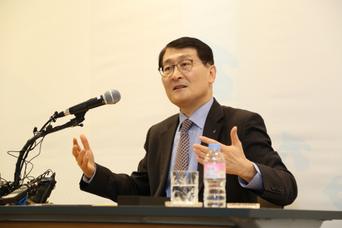 신한은행 위성호 은행장 취임 기자간담회 (1)