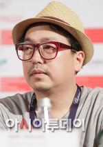 감독