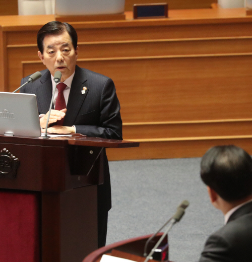 사드 배치 답변하는 한민구 장관