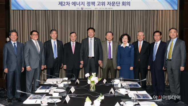 (17.03.29)제2차 에너지정책 고위자문단 회의 개최01