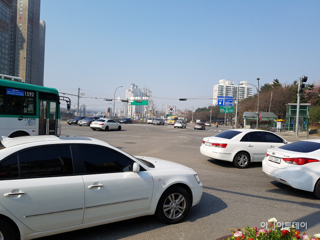 현수막 내려진 기흥구청 사거리