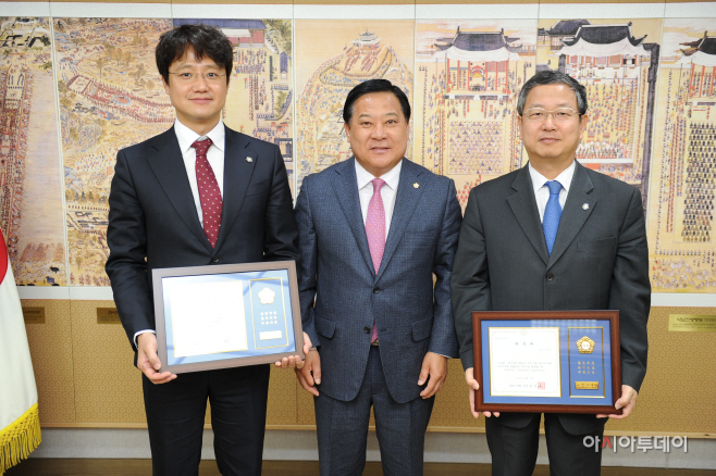 고문변호사위촉_왼쪽부터 이승빈_김진관_강태순