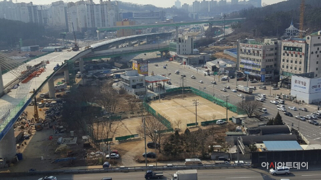 신갈 IC인근 임시 공용주차장