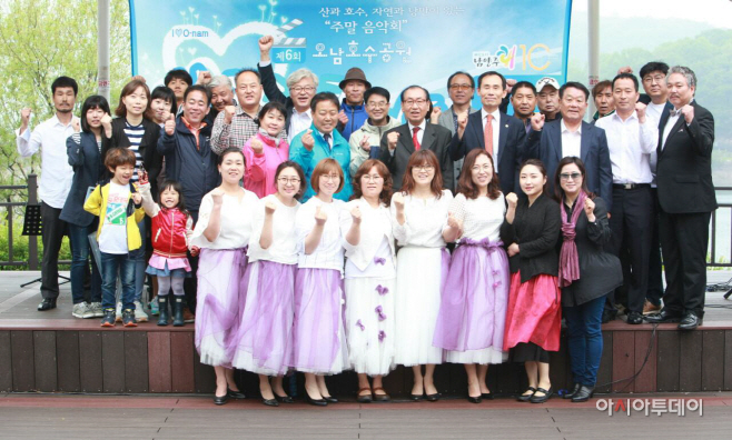]제6회 봄뜰콘서트 개최