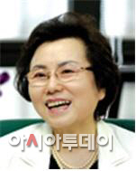 이애주