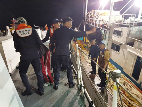 평택해경, 해상 응급 환자 2명 긴급 이송