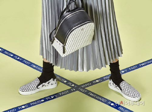 MCM 롬비 슬립온