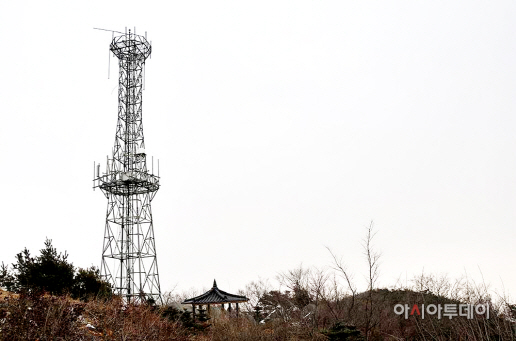 서산 도비산 철탑 모습