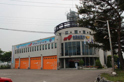 송탄소방서, 다중이용업소 비상구 추락사고 방지 안전대책 매진